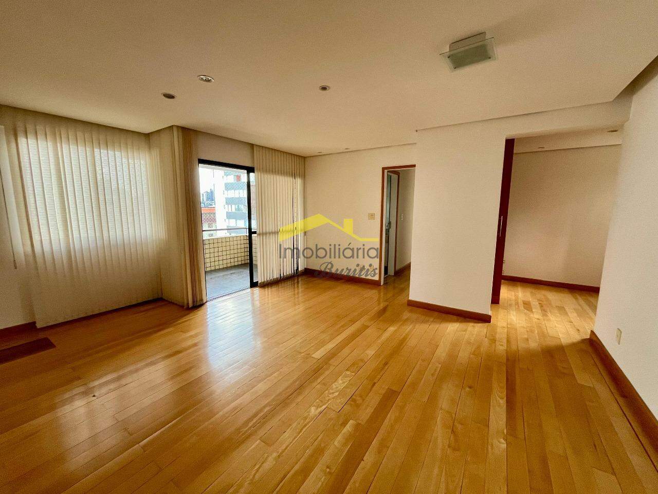 Apartamento para aluguel no Buritis: 