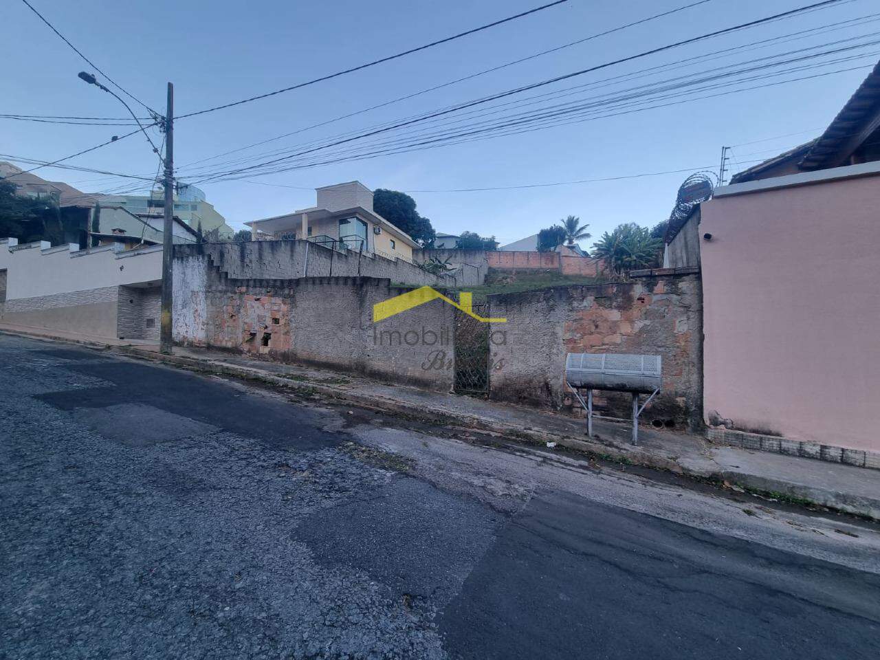 Lote à venda no Estoril: 