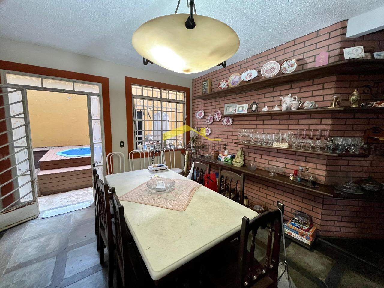 Casa à venda no Buritis: 