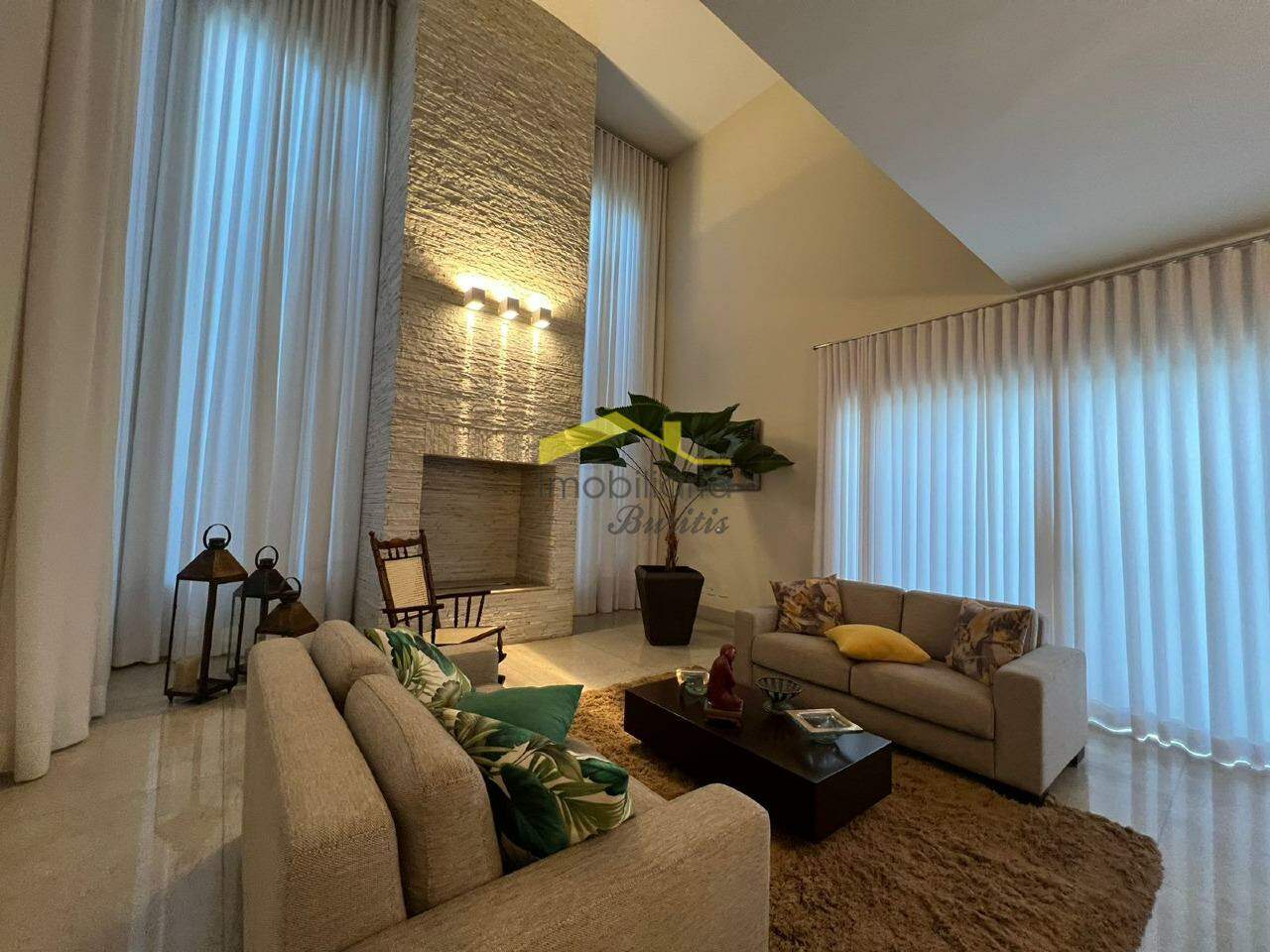 Casa à venda no Buritis: 