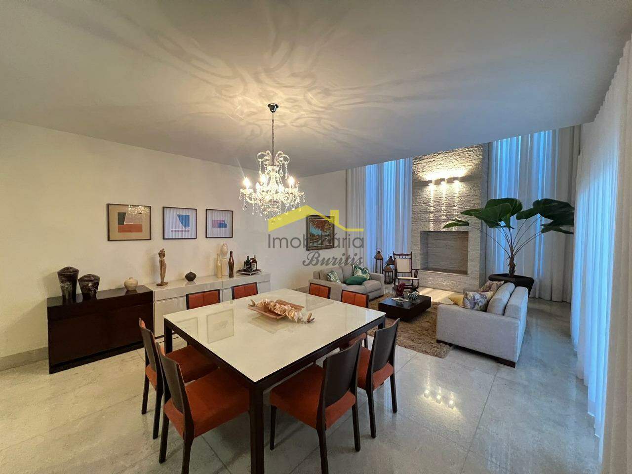 Casa à venda no Buritis: 