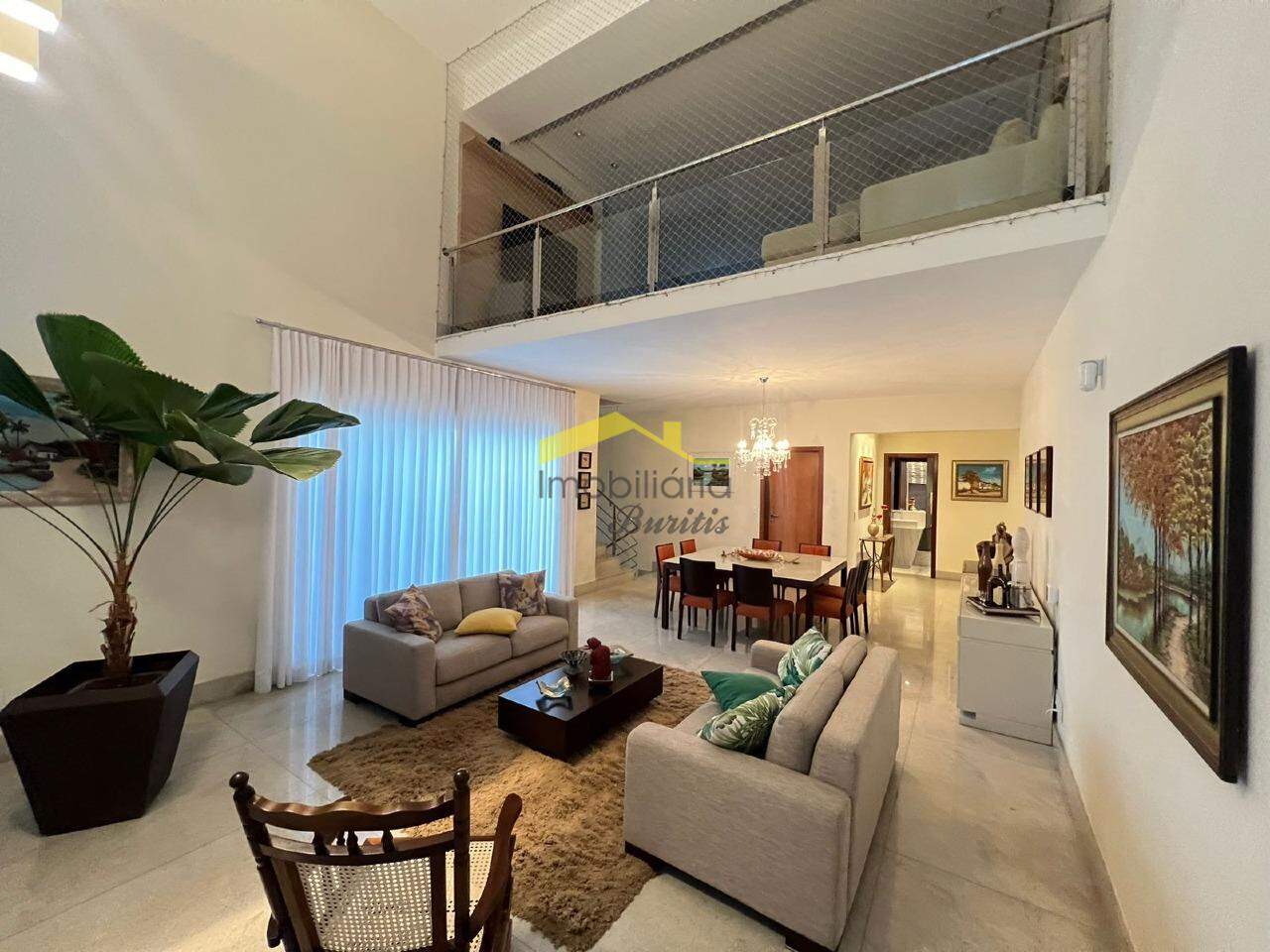 Casa à venda no Buritis: 