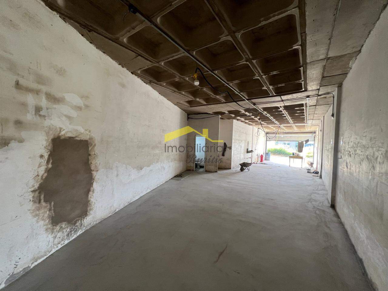 Loja para aluguel no Estoril: 