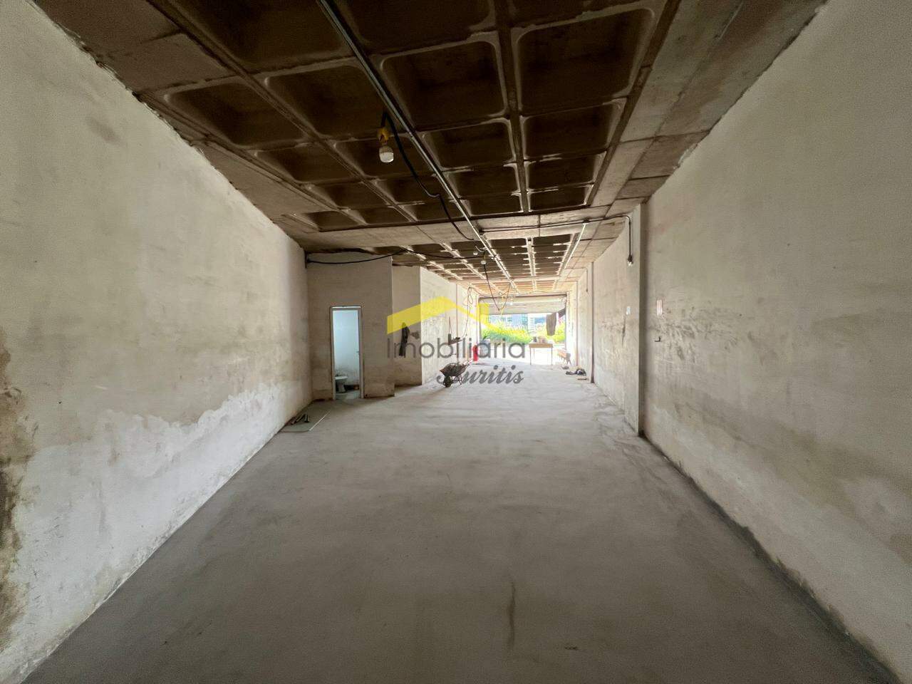 Loja para aluguel no Estoril: 