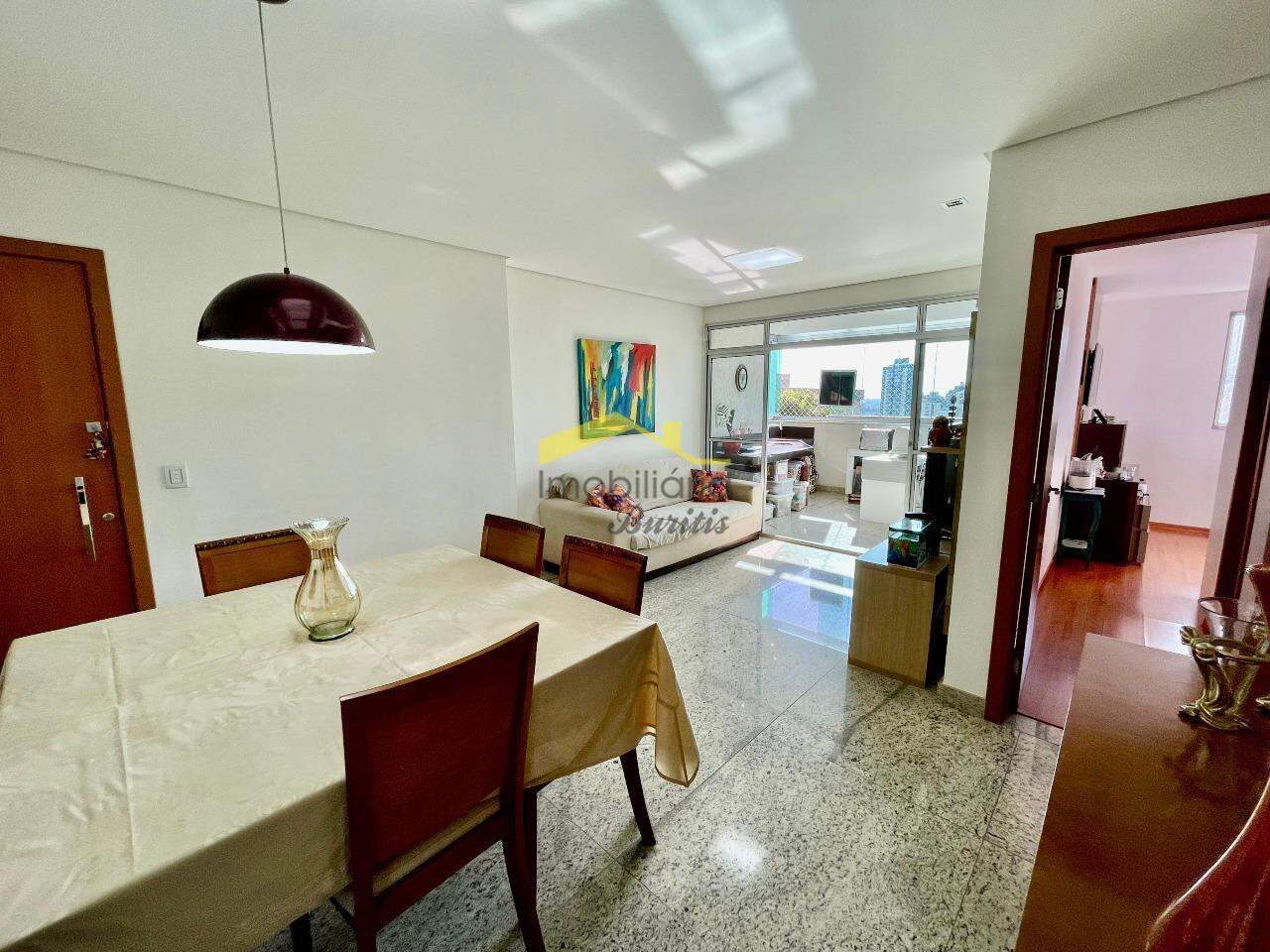 Apartamento à venda no Buritis: 