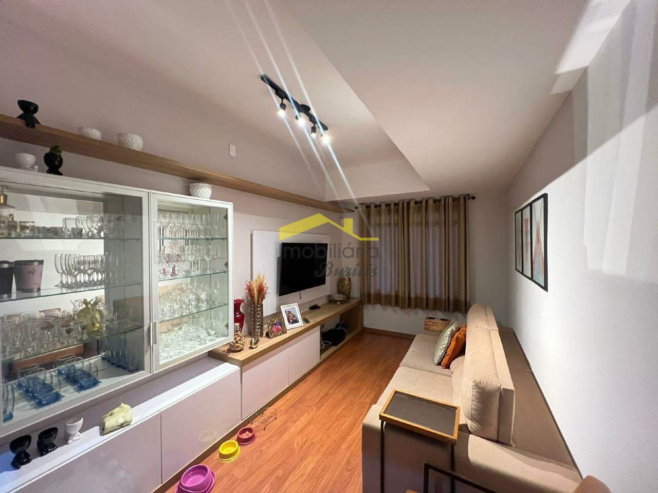 Casa à venda no Buritis: 