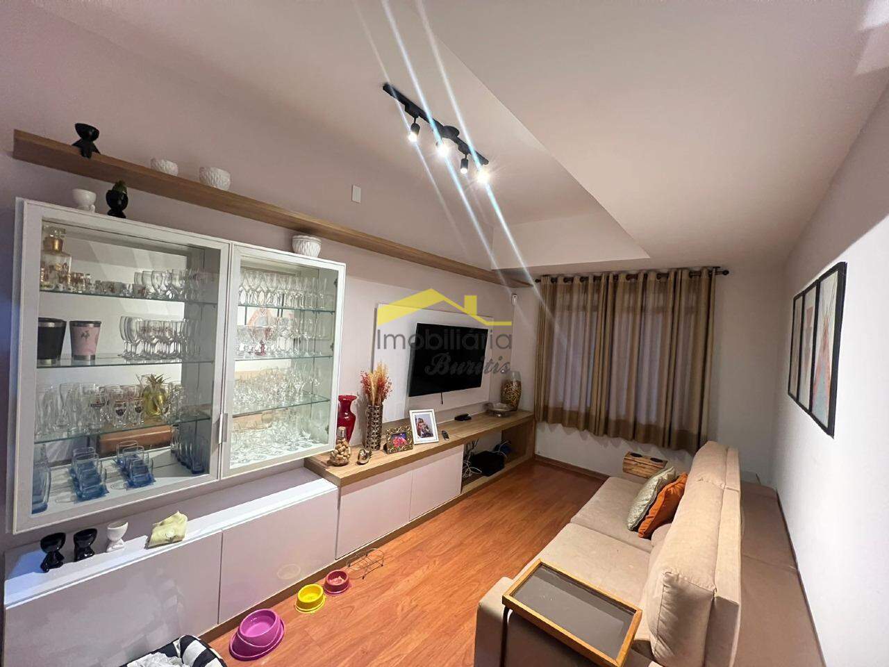 Casa à venda no Buritis: 