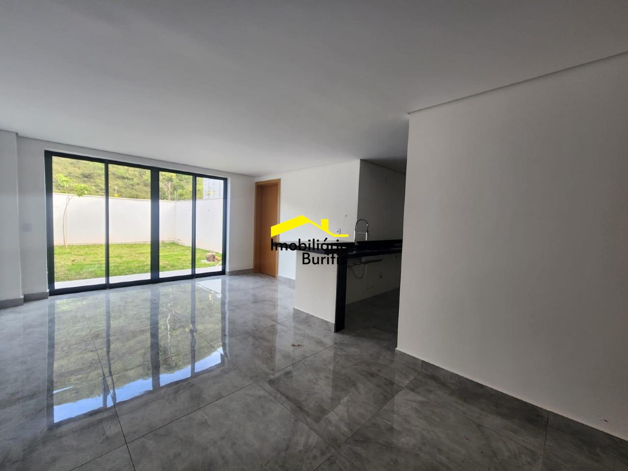 Casa à venda no Buritis: 