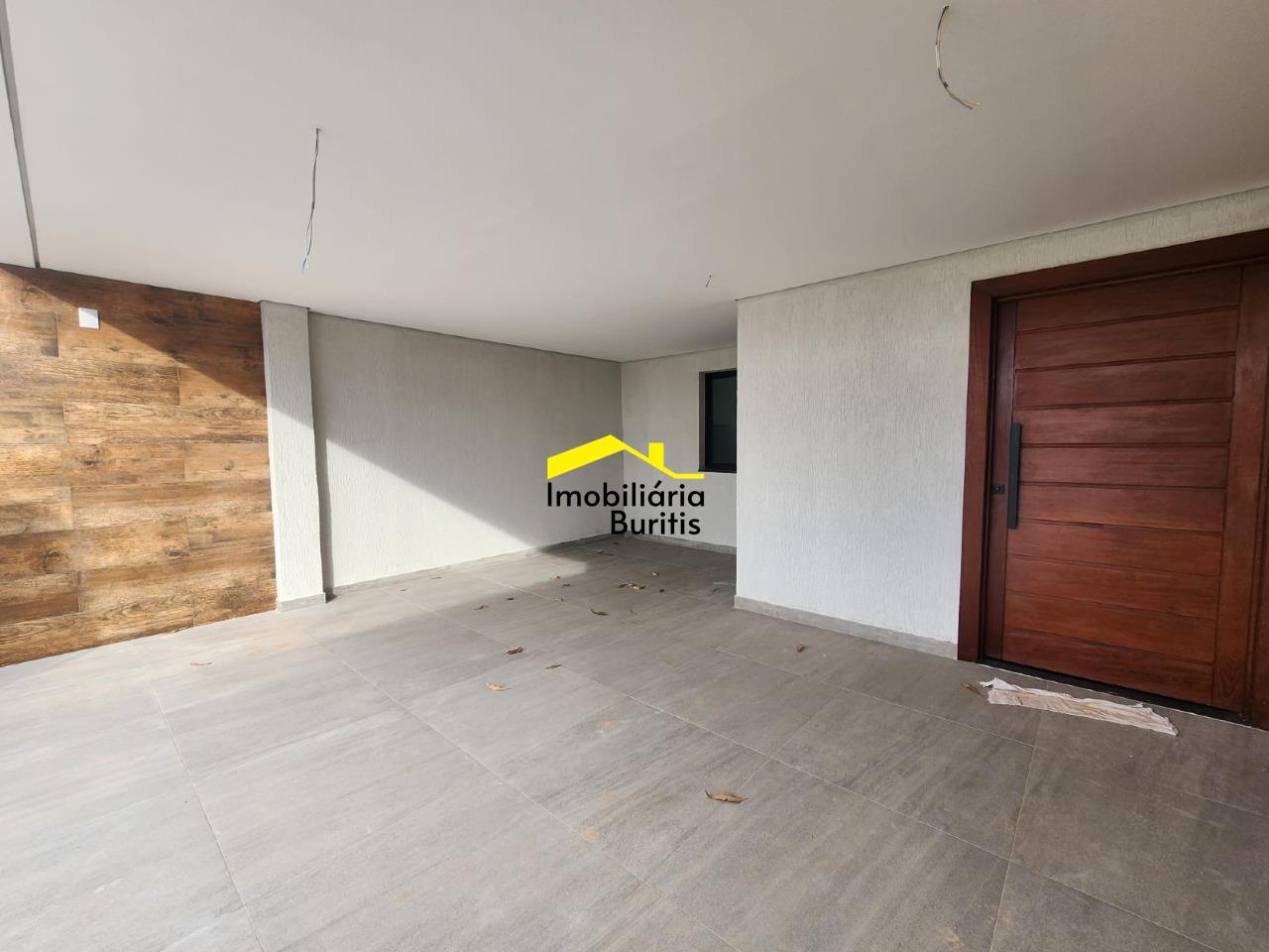 Casa à venda no Buritis: 