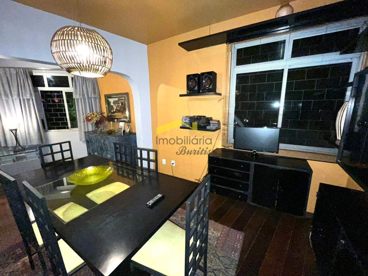 Apartamento à venda no Santo Antônio: 