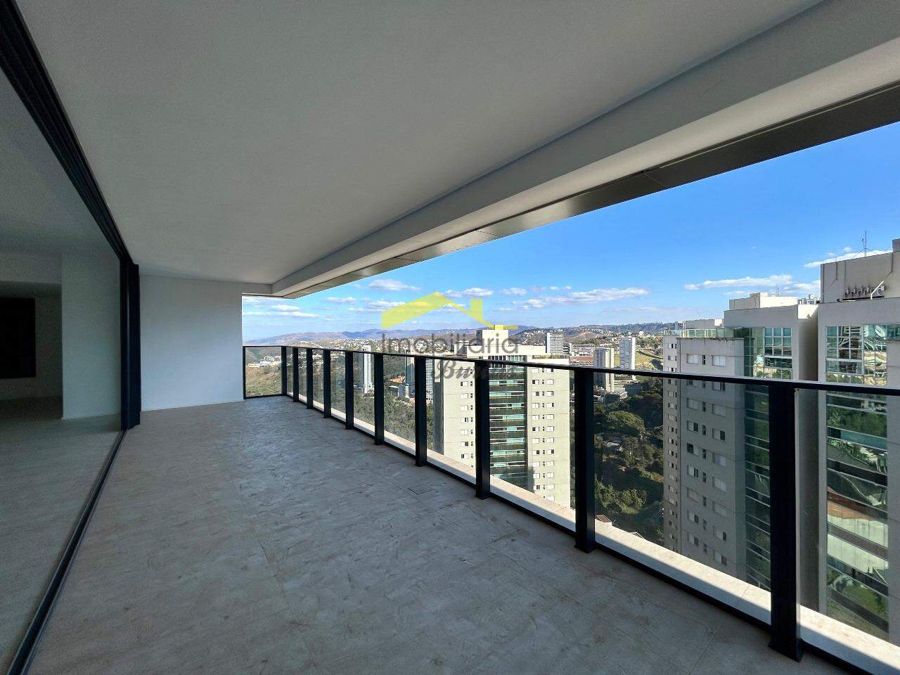 Apartamento à venda no Vila da Serra: 