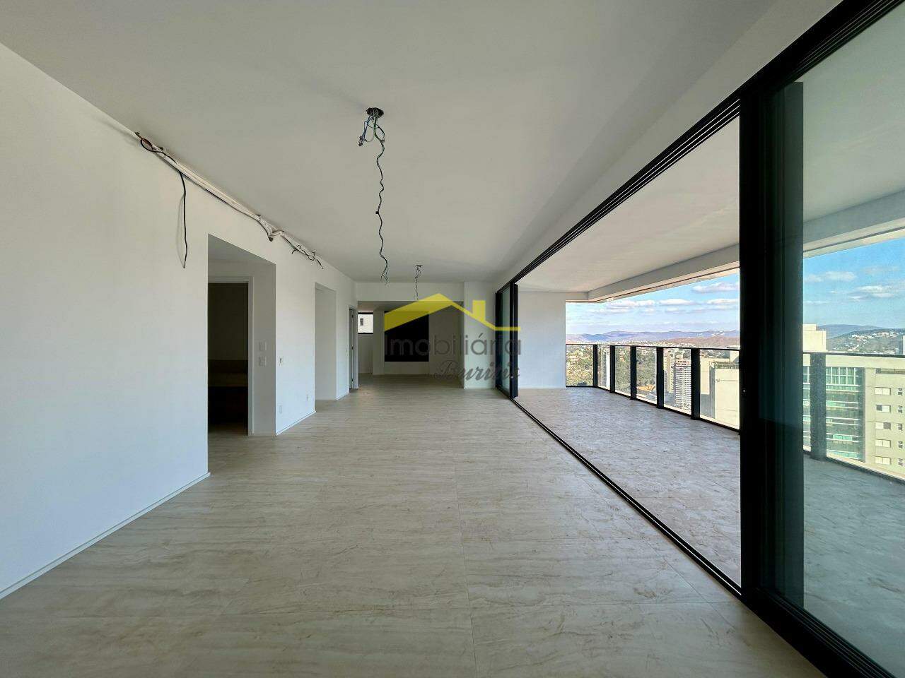 Apartamento à venda no Vila da Serra: 