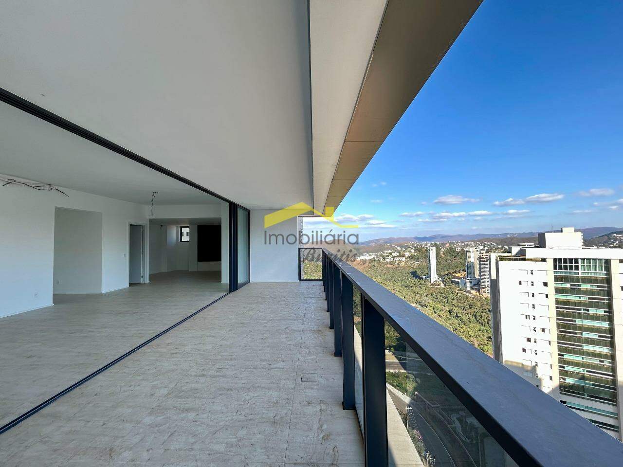 Apartamento à venda no Vila da Serra: 