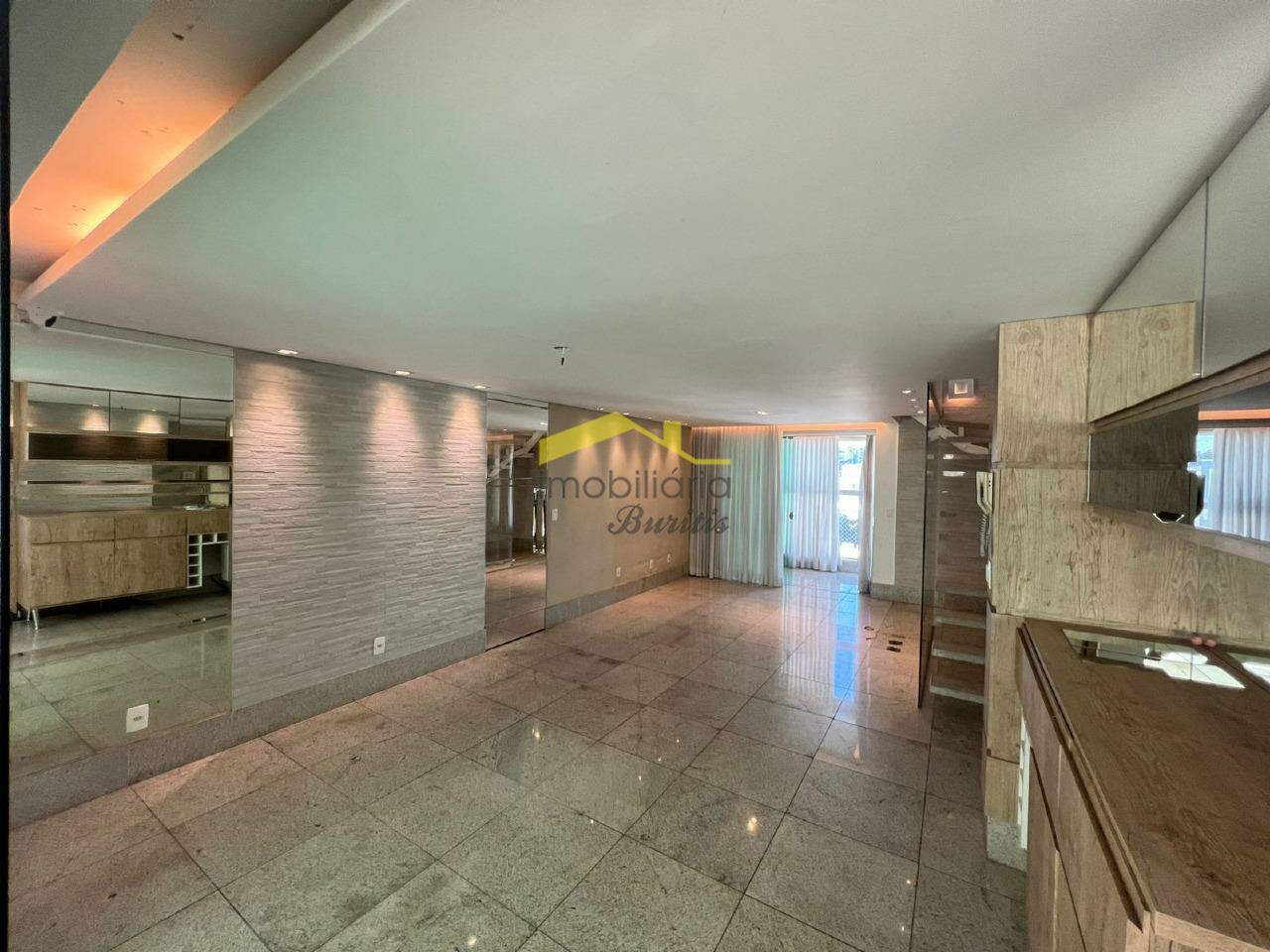 Cobertura à venda no Buritis: 