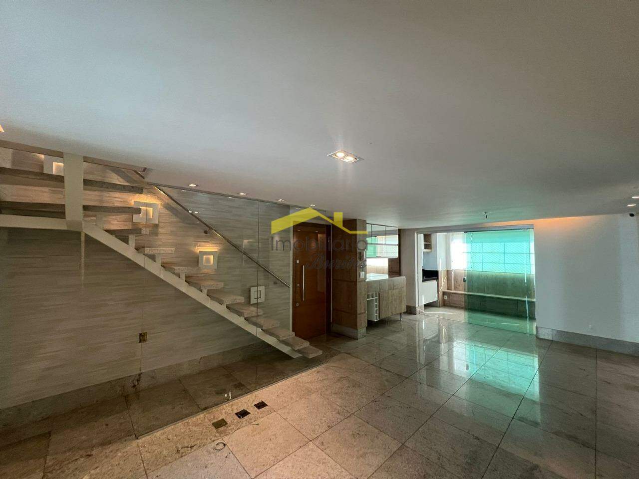 Cobertura à venda no Buritis: 