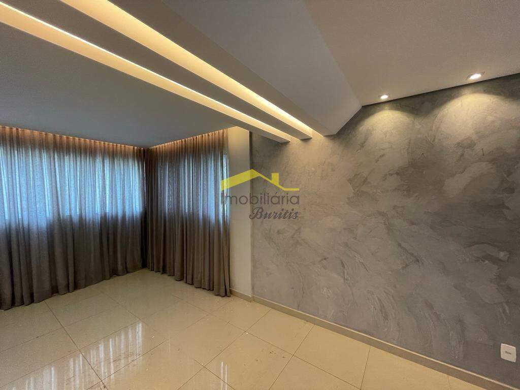 Apartamento à venda no Buritis: 