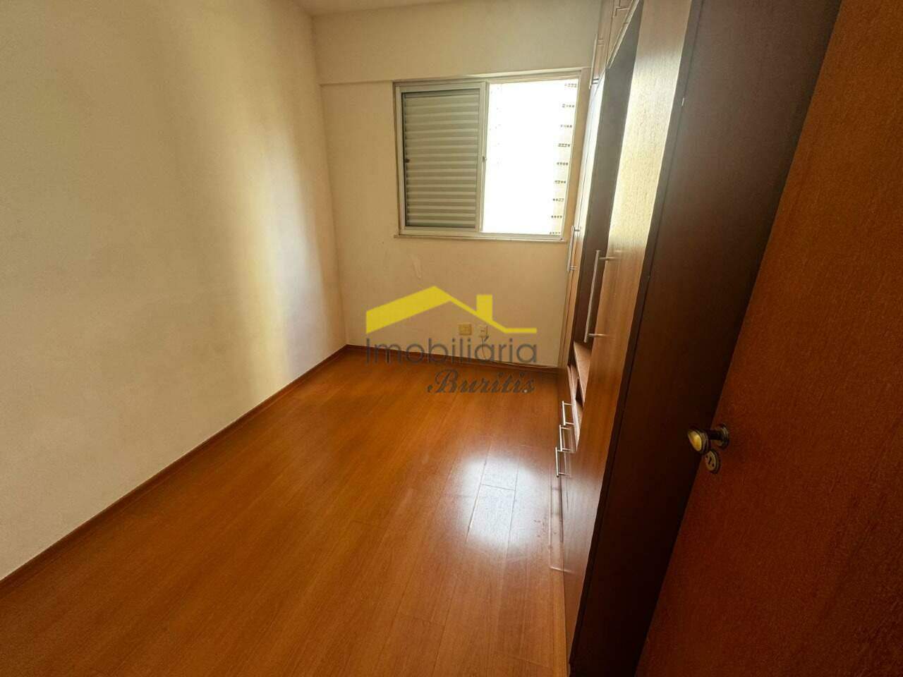 Apartamento à venda no Buritis: 