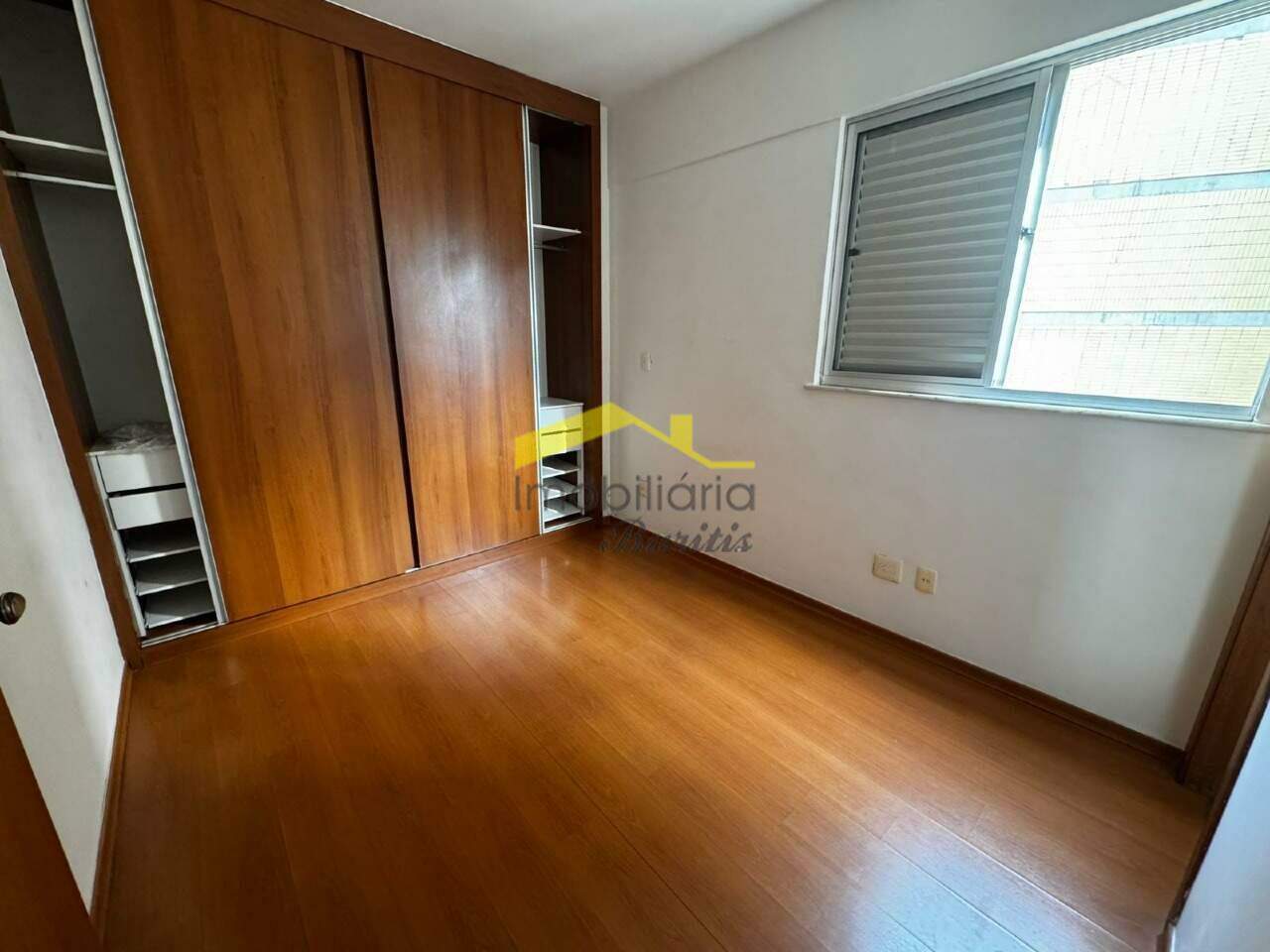 Apartamento à venda no Buritis: 