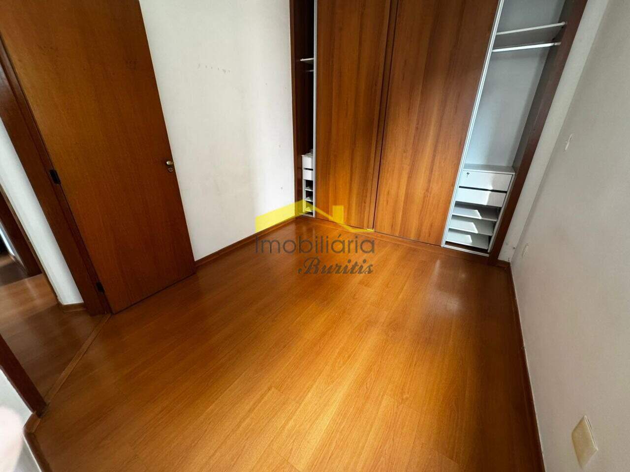 Apartamento à venda no Buritis: 