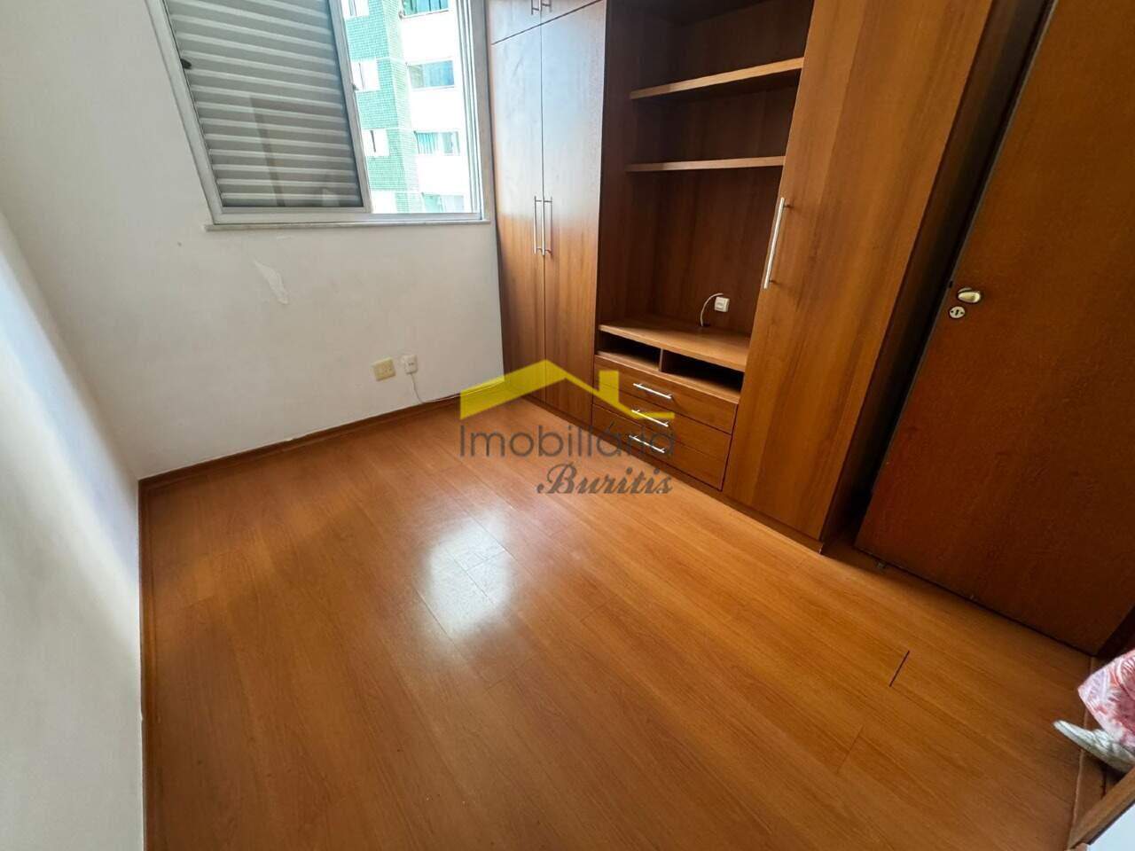 Apartamento à venda no Buritis: 