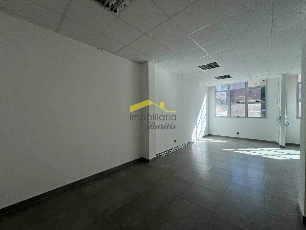 Sala para aluguel no Buritis: 