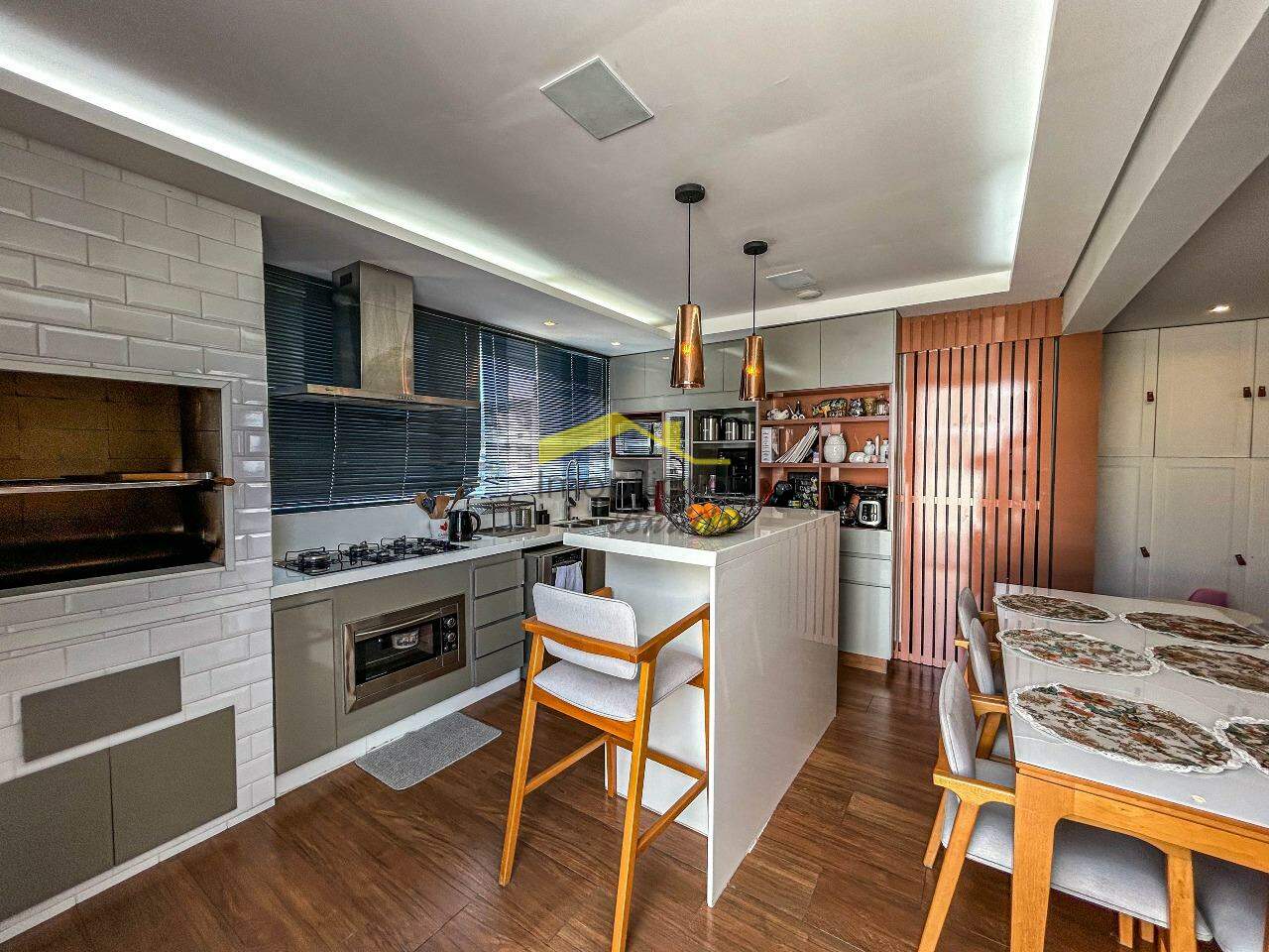 Cobertura à venda no Buritis: 