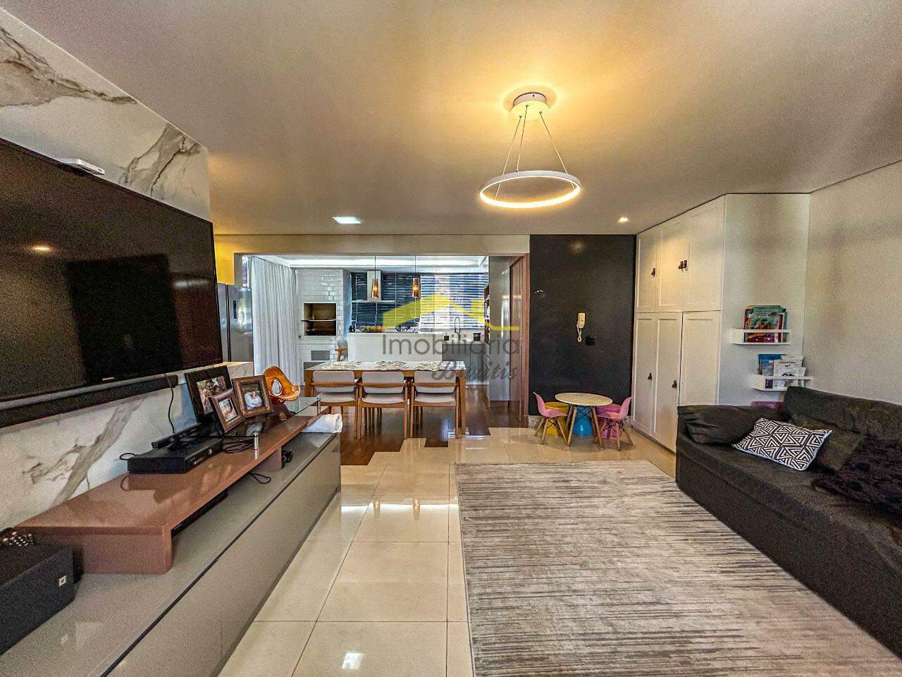 Cobertura à venda no Buritis: 