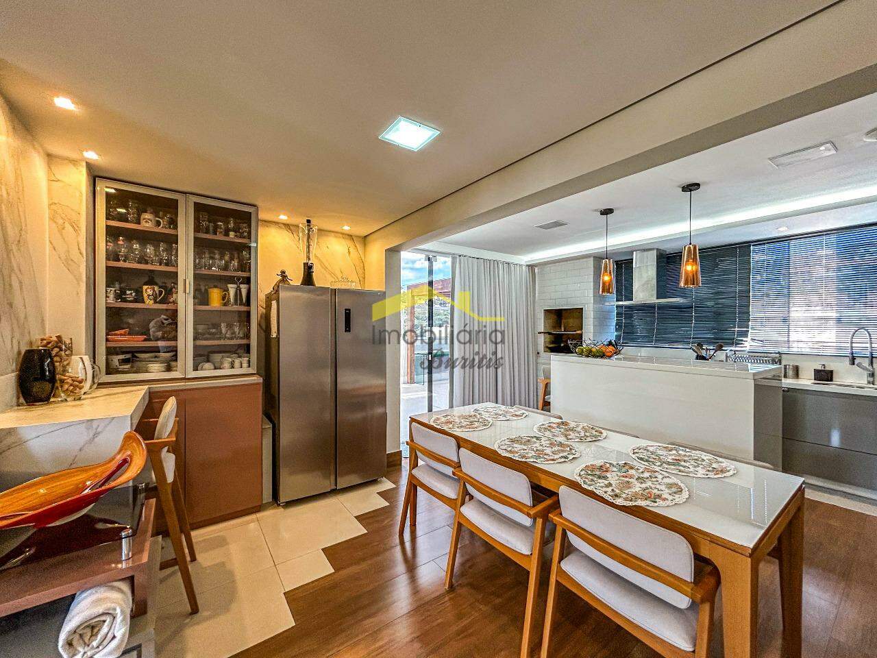 Cobertura à venda no Buritis: 