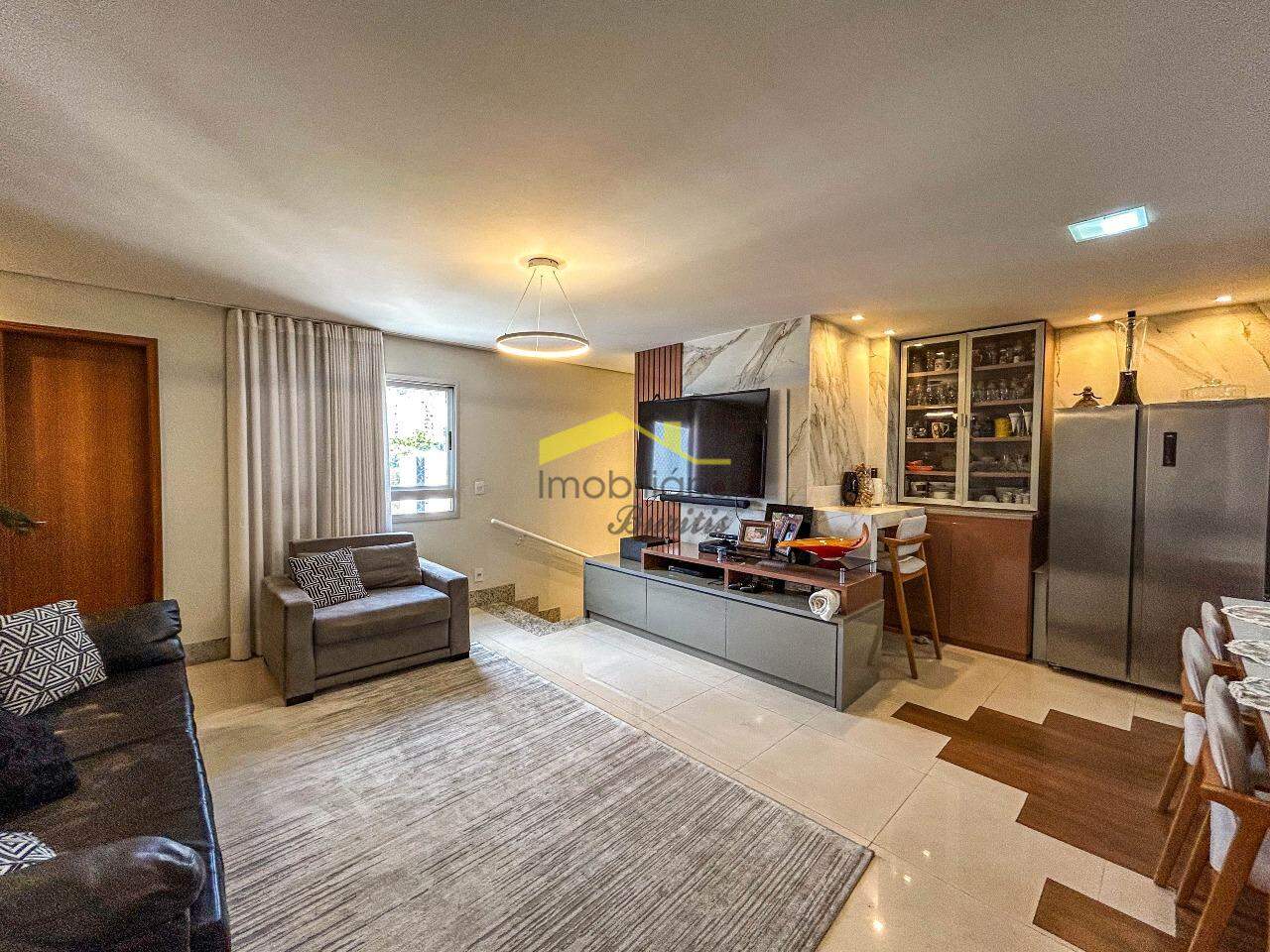 Cobertura à venda no Buritis: 