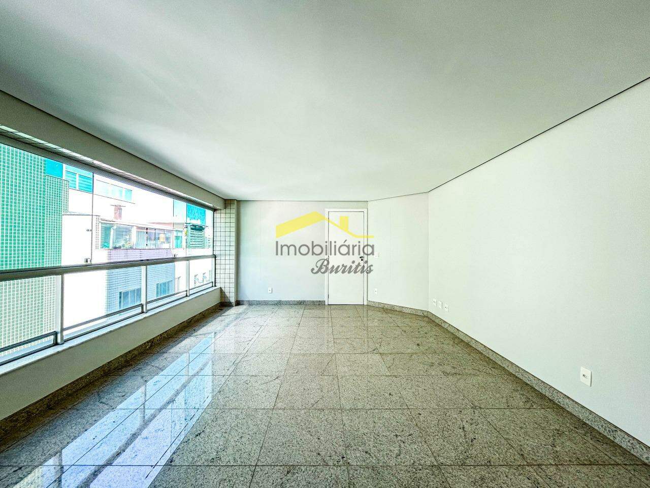 Apartamento à venda no Buritis: 