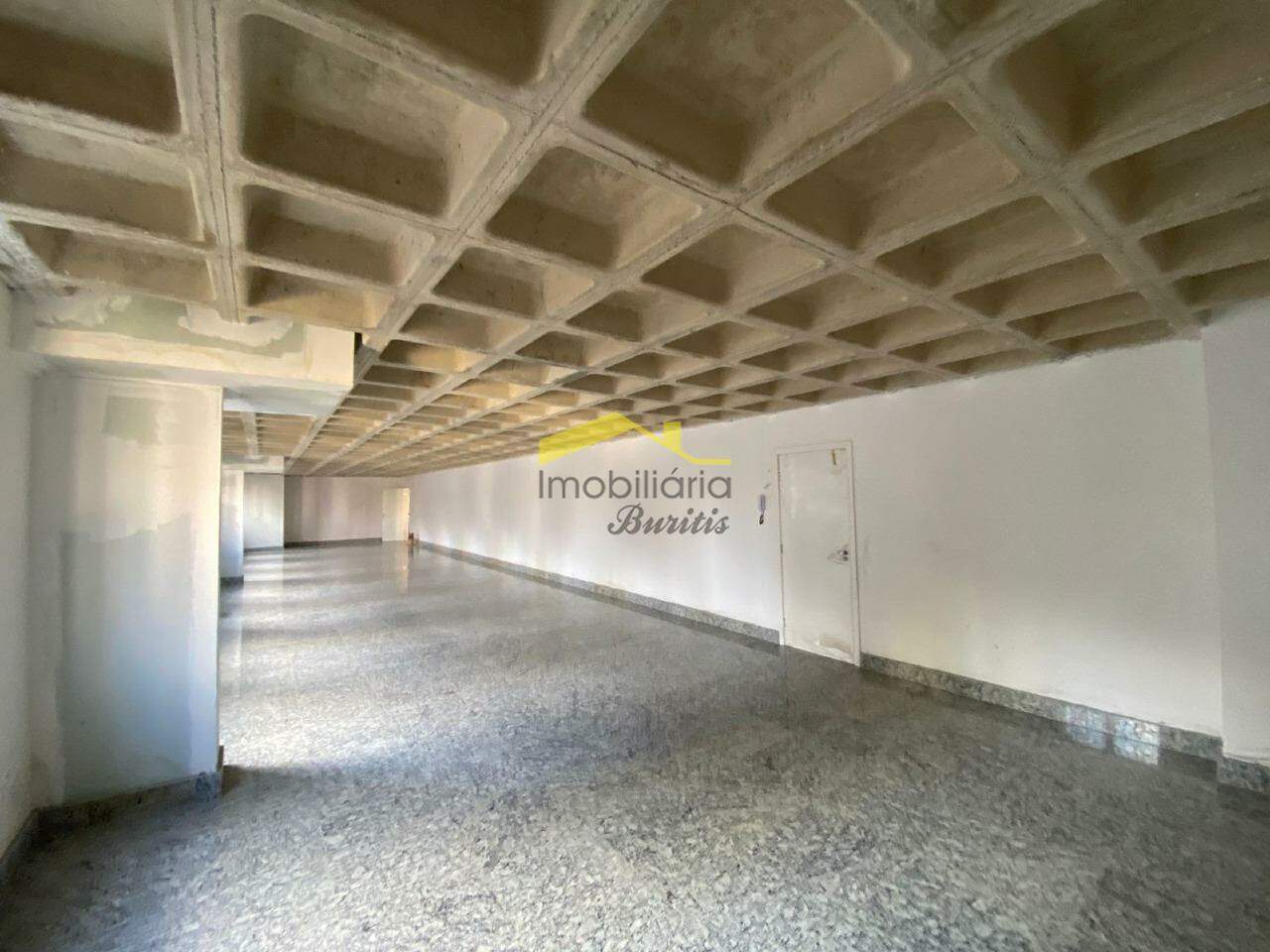 Andar para aluguel no Buritis: 