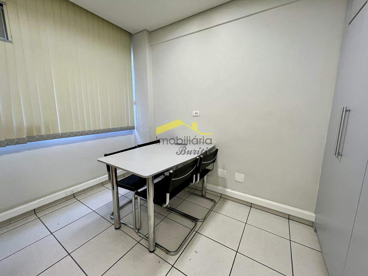 Conjunto de Salas à venda no Estoril: 