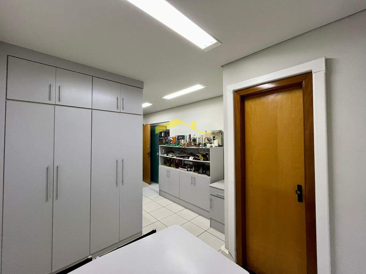 Conjunto de Salas à venda no Estoril: 