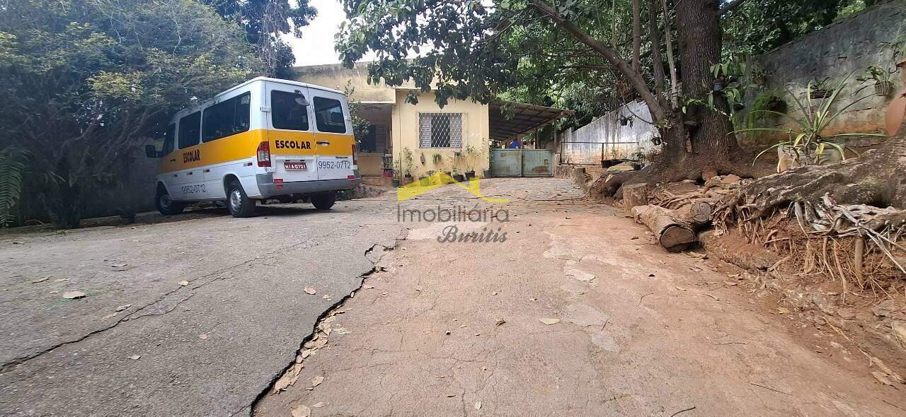 Lote à venda no Cinqüentenário: 