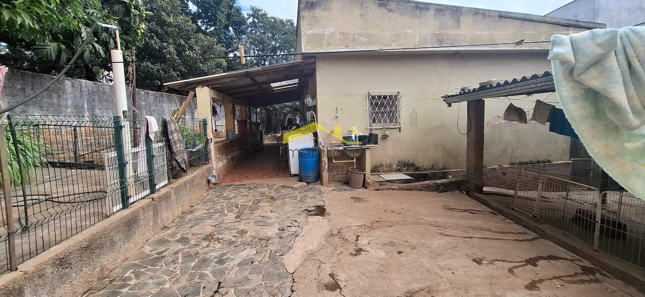 Lote à venda no Cinqüentenário: 