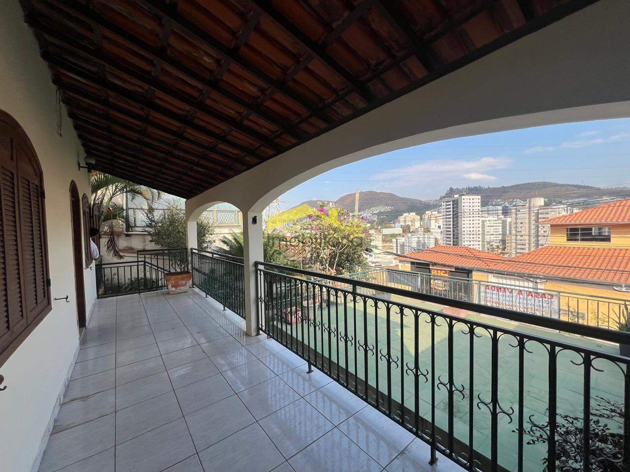 Casa à venda no Palmeiras: 