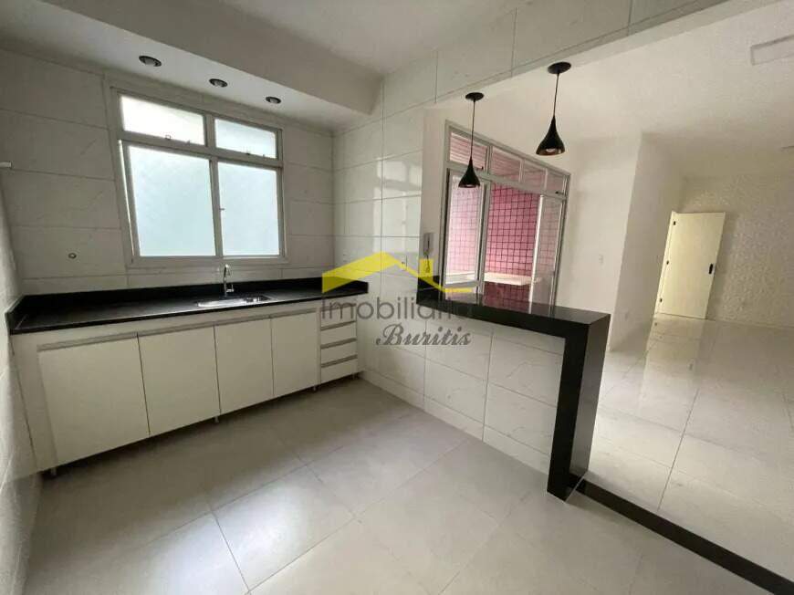 Apartamento à venda no Buritis: 