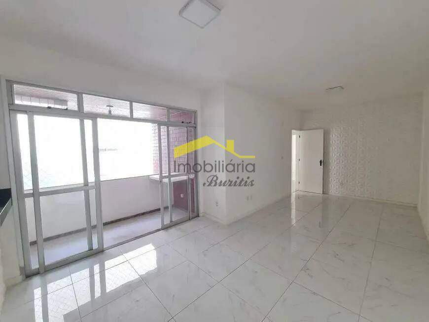 Apartamento à venda no Buritis: 