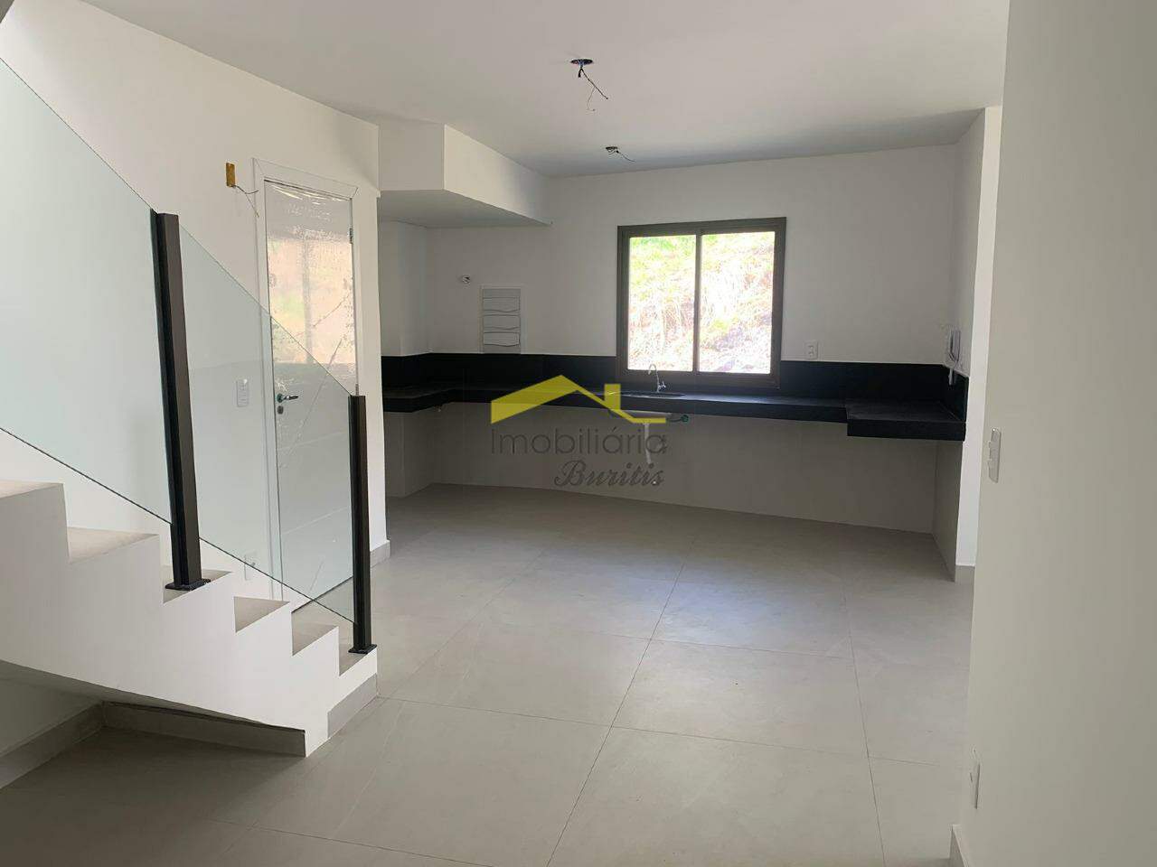 Cobertura à venda no Santa Lúcia: 