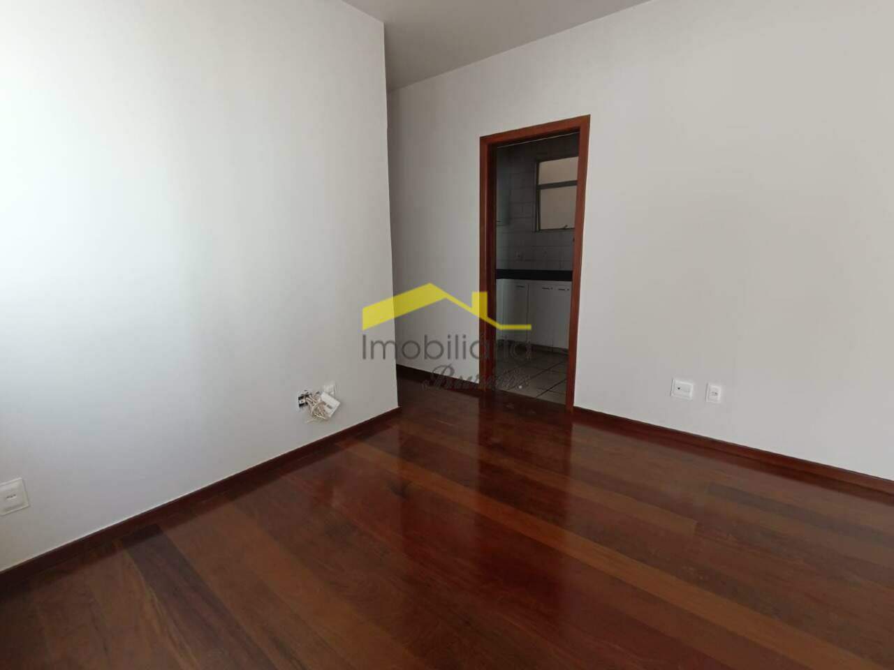 Apartamento à venda no Buritis: 