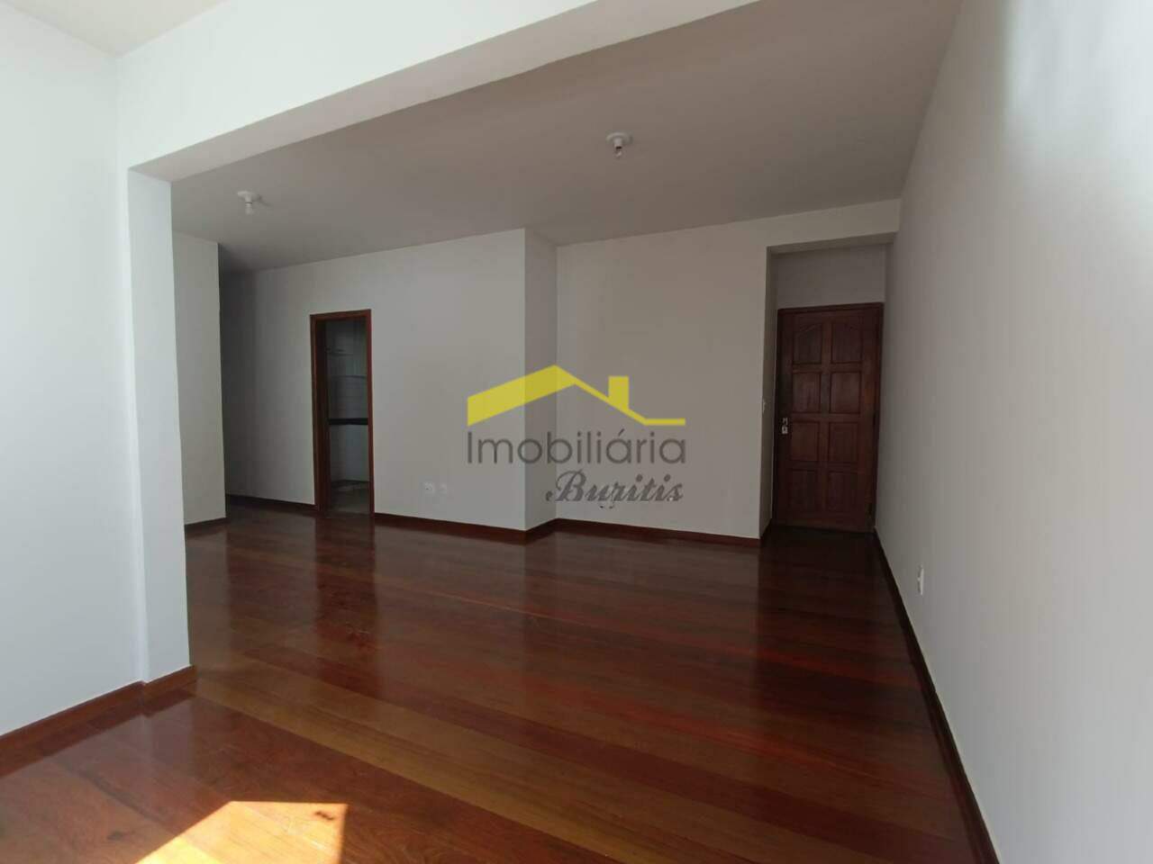 Apartamento à venda no Buritis: 