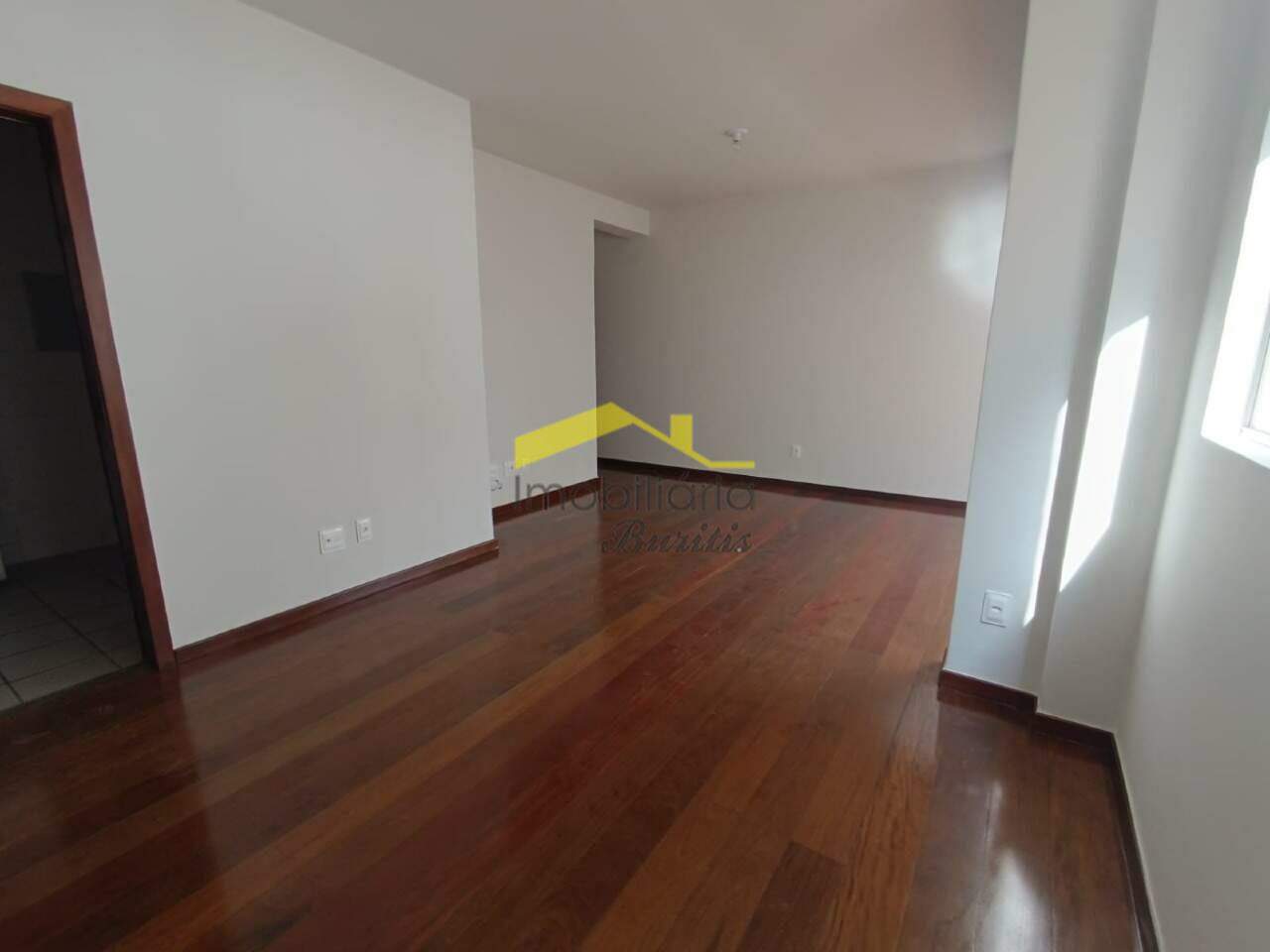 Apartamento à venda no Buritis: 