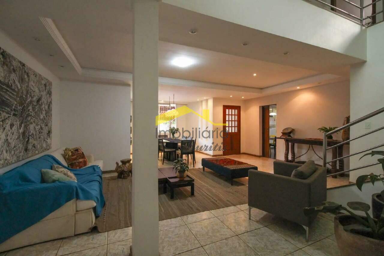 Casa à venda no Buritis: 