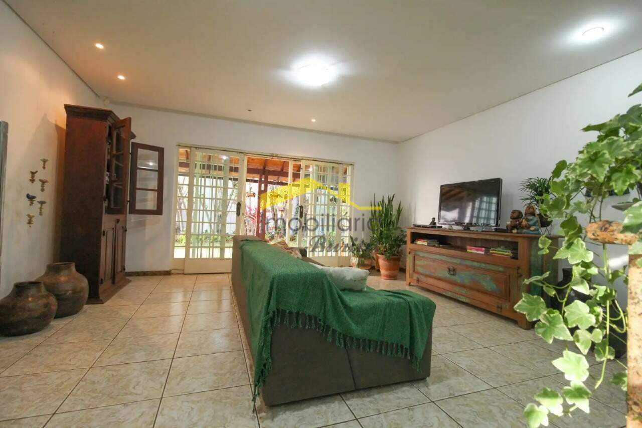 Casa à venda no Buritis: 