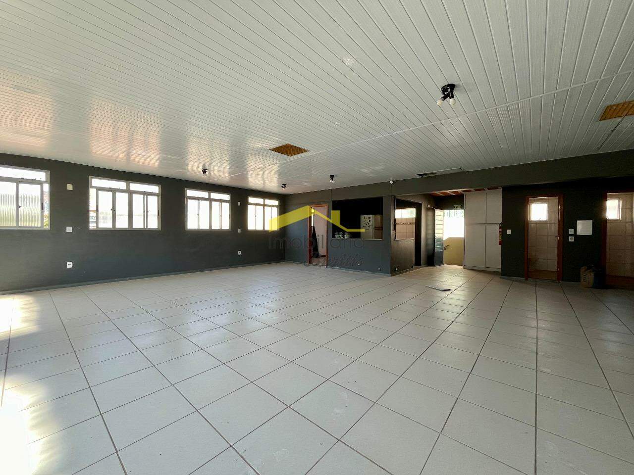 Salão para aluguel no Jardim América: 