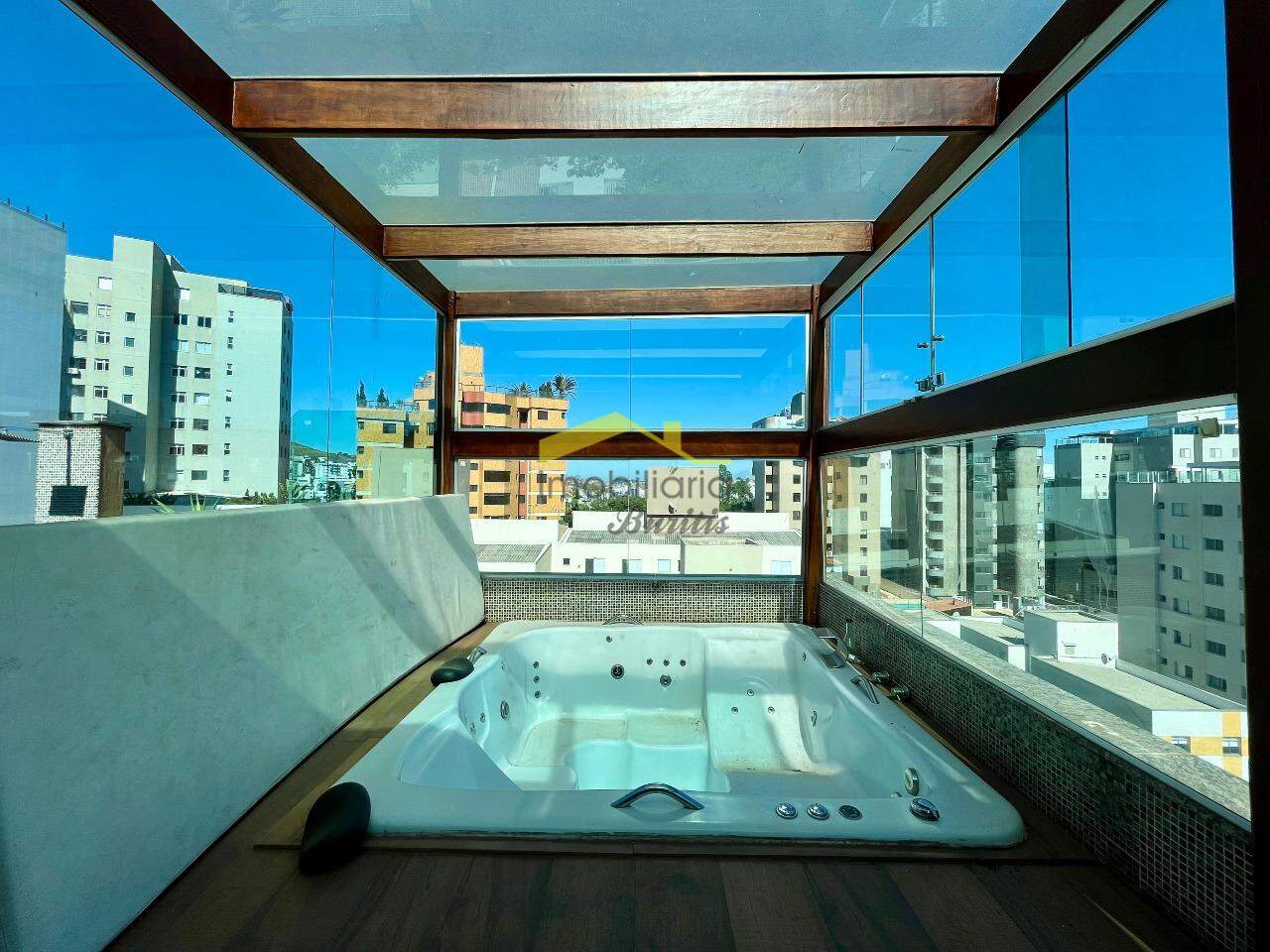 Cobertura para aluguel no Buritis: 