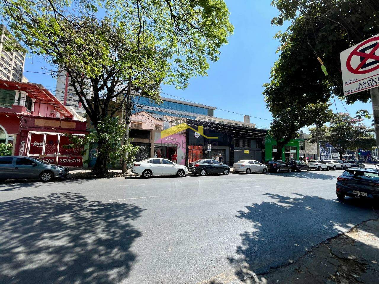 AREA à venda no Barro Preto: 