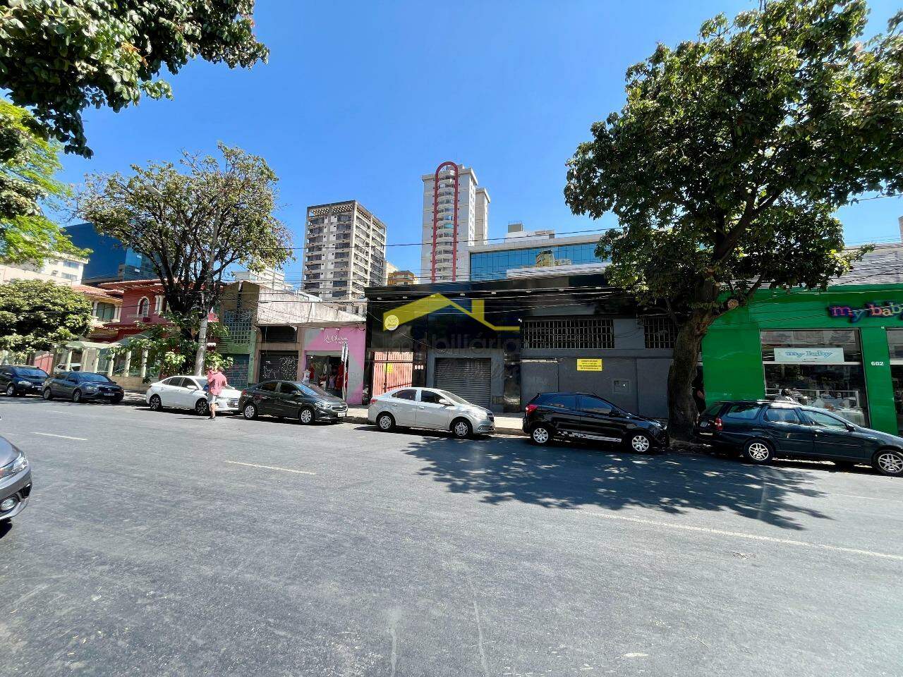 AREA à venda no Barro Preto: 