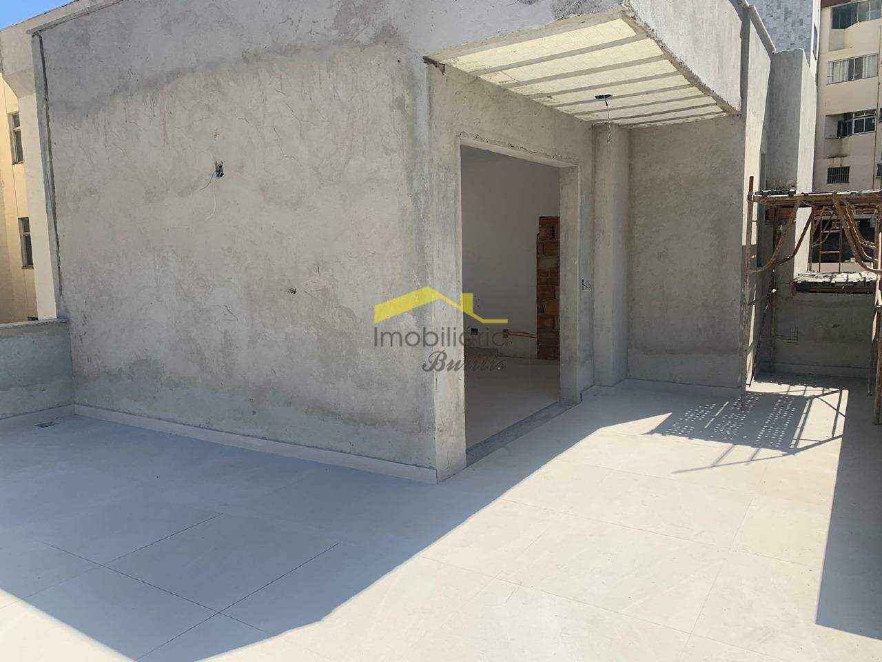 Cobertura à venda no Santo Antônio: 