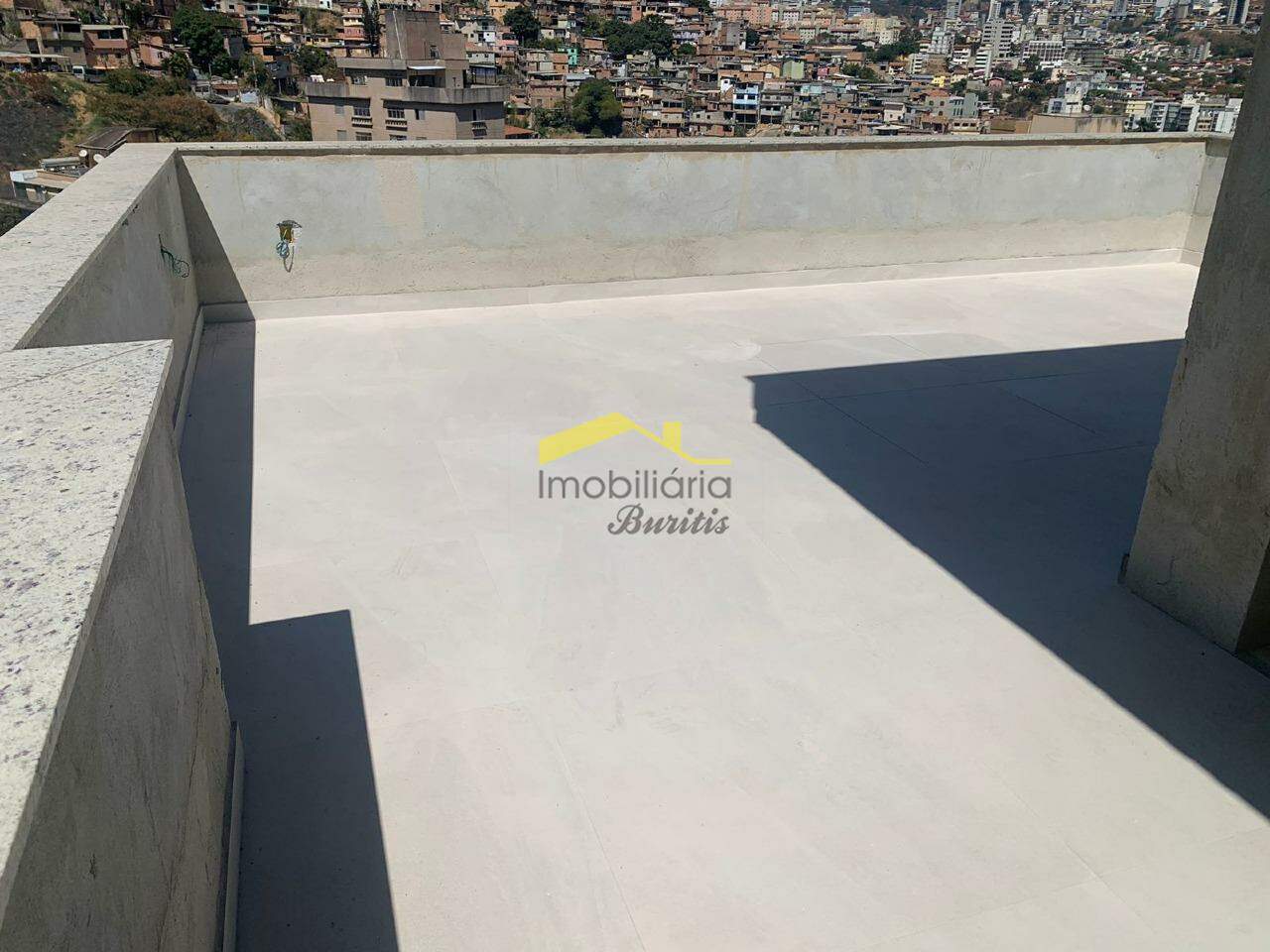 Cobertura à venda no Santo Antônio: 